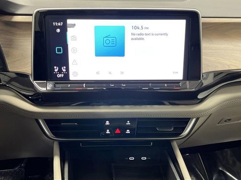 Used 2024 Volkswagen Atlas SE image 8