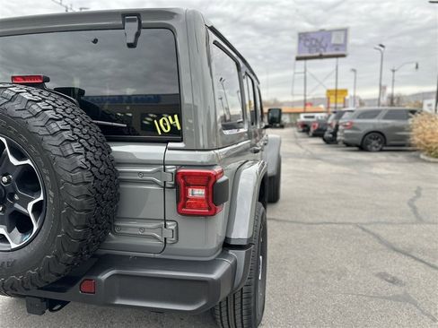 Used 2022 Jeep Wrangler Unlimited Rubicon 4xe w/ Cold Weather Group image 12