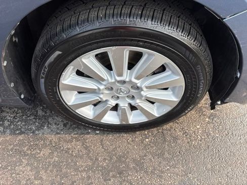 Used 2013 Toyota Sienna Limited w/ Premium Pkg AWD/4WD image 28
