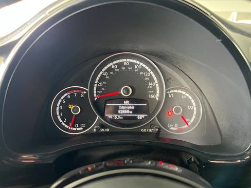 Used 2016 Volkswagen Beetle 1.8T S FWD image 16