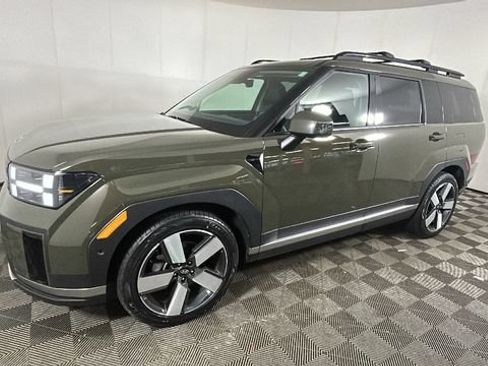 Used 2025 Hyundai Santa Fe Limited AWD/4WD image 6
