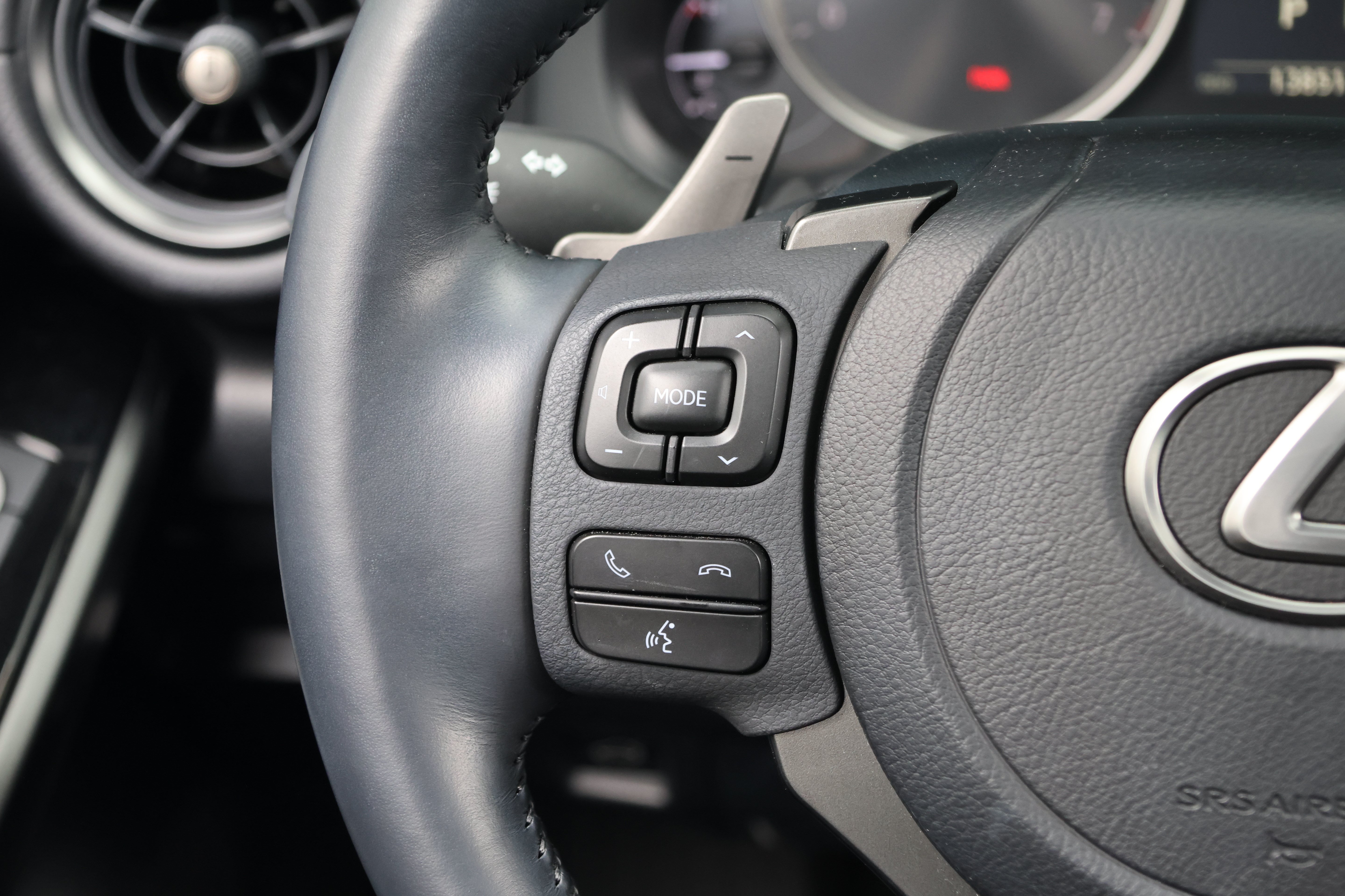 Used 2024 Lexus IS 350 F Sport RWD image 18