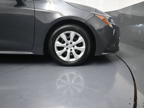 Used 2024 Toyota Corolla LE FWD image 6