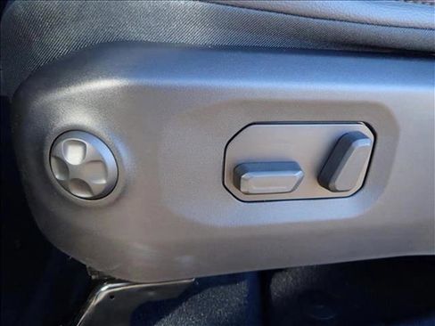 New 2026 Jeep Wrangler Unlimited Sahara AWD/4WD image 12