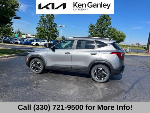 Certified 2024 Kia Seltos EX AWD/4WD image 9
