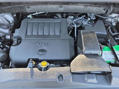 Used 2014 Toyota Highlander Limited Platinum AWD/4WD image 24