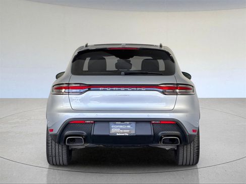 Used 2025 Porsche Macan image 7