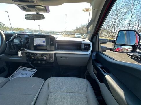Used 2024 Ford F350 XL image 28