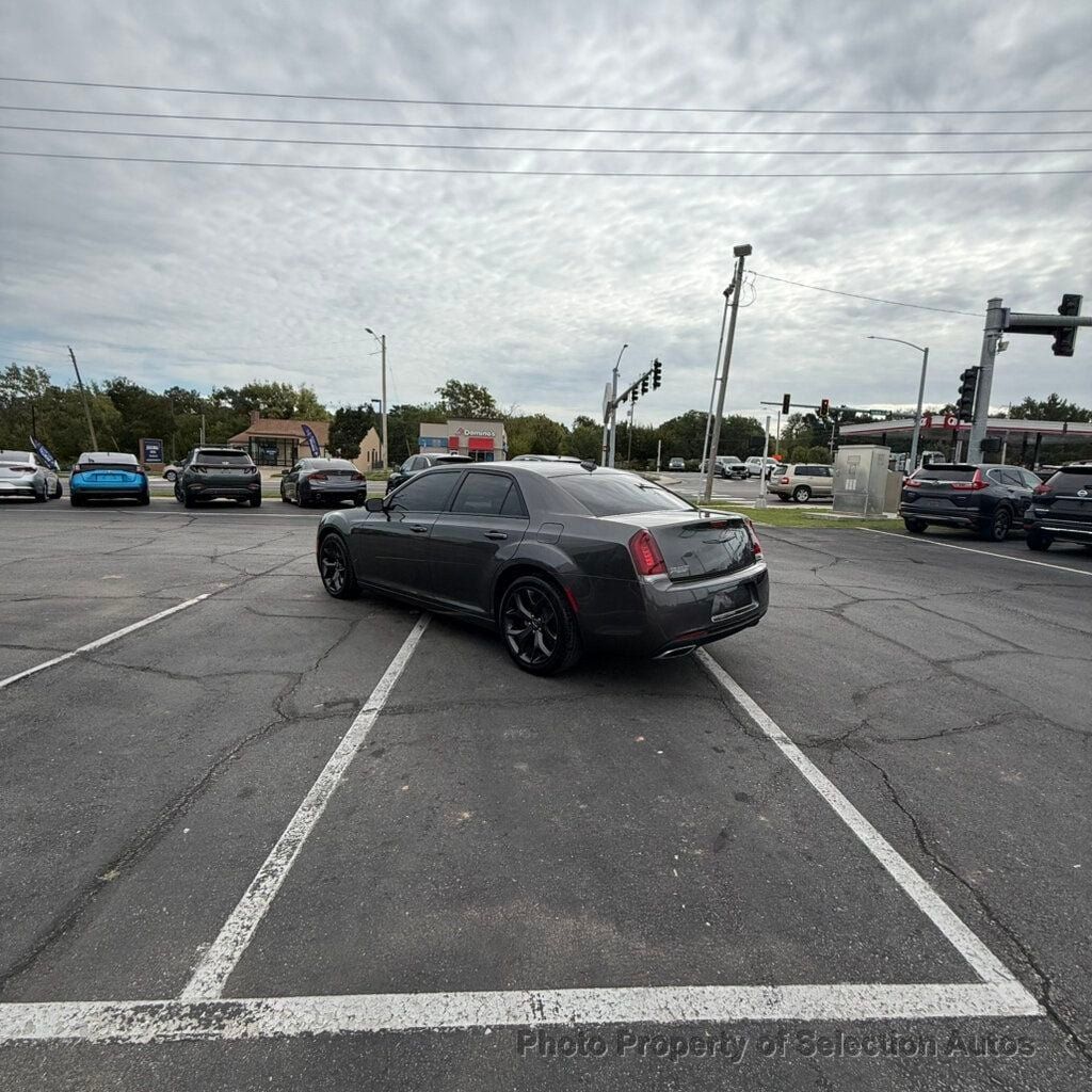 Used 2023 Chrysler 300 Touring w/ Sport Appearance Package RWD image 10