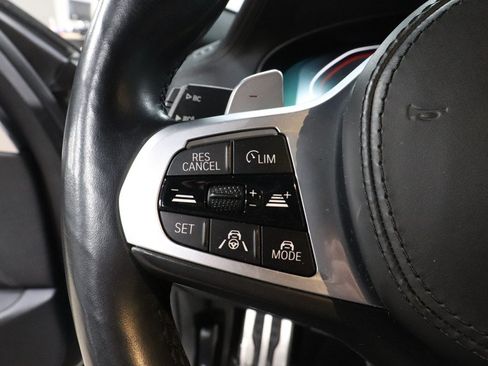 Used 2022 BMW M550i xDrive AWD/4WD image 12