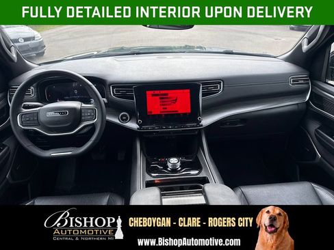 Used 2024 Jeep Wagoneer Series II AWD/4WD image 3