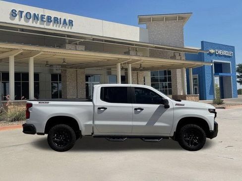 Certified 2021 Chevrolet Silverado 1500 LT Trail Boss w/ Convenience Package II AWD/4WD image 4