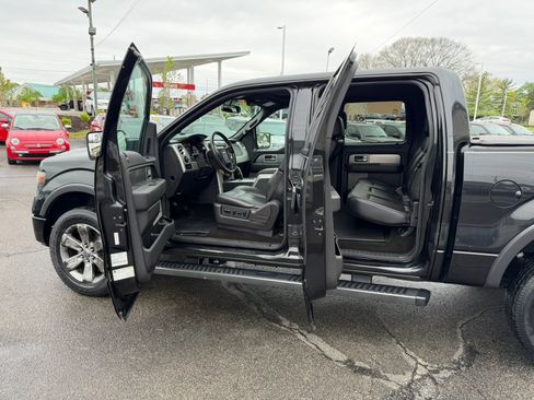 Used 2014 Ford F150 FX4 w/ Equipment Group 402A Luxury image 17