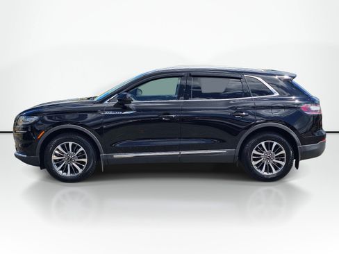Used 2022 Lincoln Nautilus AWD w/ Premium Package image 13