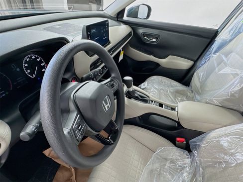 New 2026 Honda HR-V LX image 7