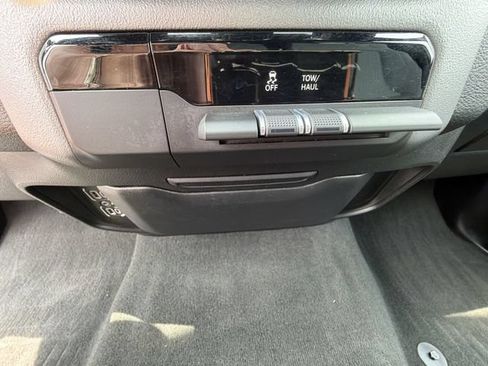 Used 2022 RAM 1500 Big Horn AWD/4WD image 29
