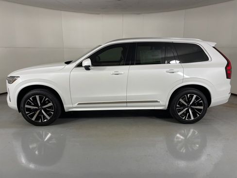 New 2026 Volvo XC90 B5 Core image 5