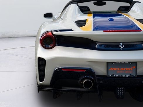 Used 2020 Ferrari 488 Pista Spider image 17