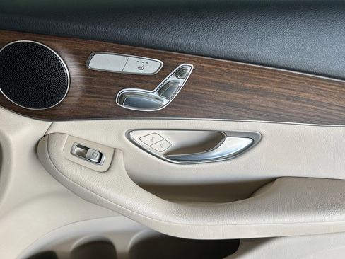 Certified 2022 Mercedes-Benz GLC 300 4MATIC image 23