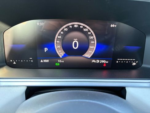 New 2026 Volkswagen Taos SE image 20