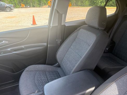Used 2024 Chevrolet Equinox LT FWD image 21