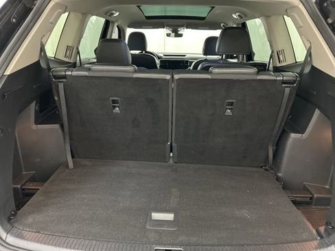 Used 2023 Volkswagen Atlas SEL Premium image 31