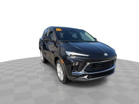 Certified 2024 Buick Encore GX Preferred FWD image 2