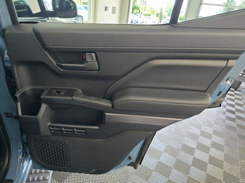 Used 2025 Toyota 4Runner TRD Off-Road AWD/4WD image 38