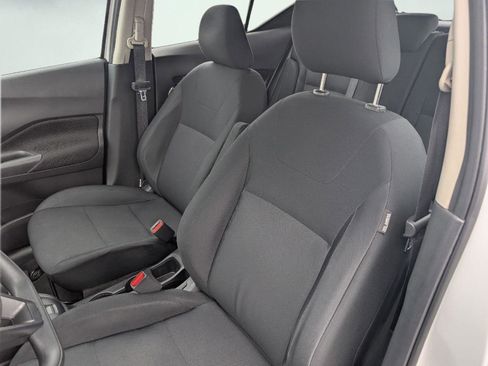 Used 2023 Nissan Kicks S FWD image 8