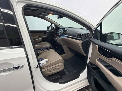 Used 2022 Honda Odyssey Elite image 15
