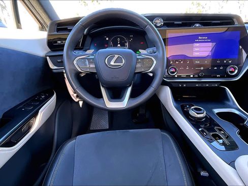 Used 2023 Lexus RZ 450e Premium image 5