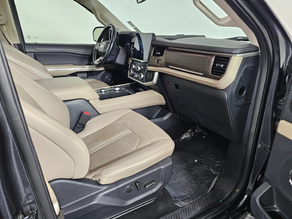 Certified 2024 Ford Expedition Limited AWD/4WD image 11