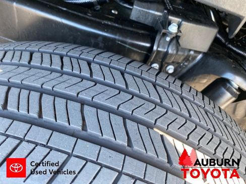 Certified 2025 Toyota Tacoma SR5 AWD/4WD image 11