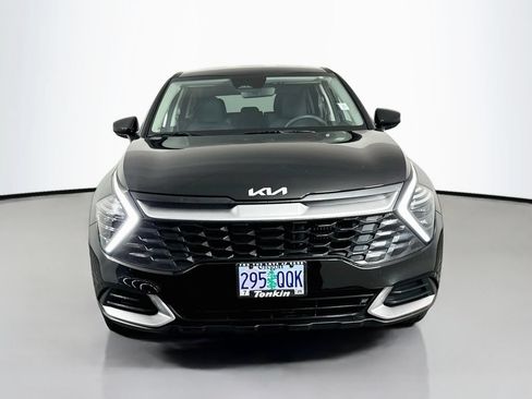 Used 2025 Kia Sportage LX FWD image 3