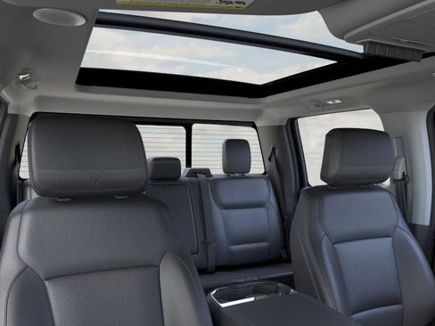 New 2026 Ford F250 Lariat w/ Black Appearance Package image 22