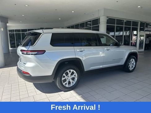 Used 2023 Jeep Grand Cherokee L Limited RWD image 33