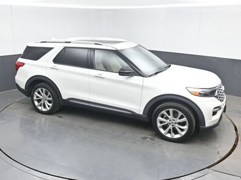 Used 2022 Ford Explorer Platinum w/ Equipment Group 601A AWD/4WD image 1