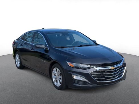 Used 2023 Chevrolet Malibu LT image 2