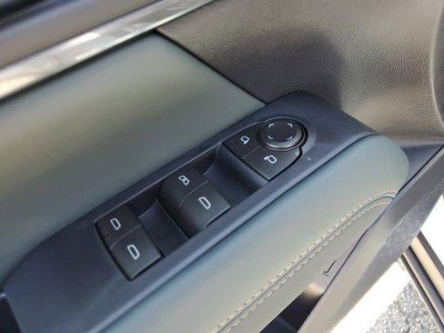 New 2026 GMC Terrain AT4 w/ Technology Package II AWD/4WD image 21