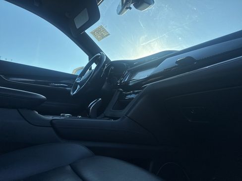 Used 2020 Cadillac XT6 Sport image 10