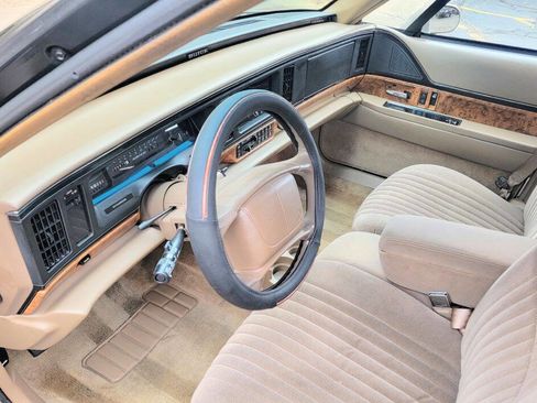 Used 1995 Buick Le Sabre Custom FWD image 7
