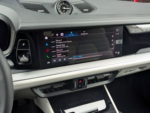 New 2026 Porsche Cayenne Coupe image 18