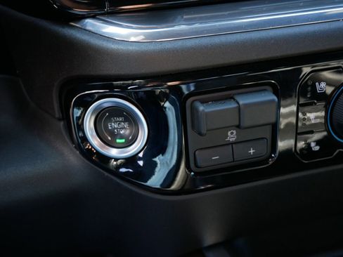 Used 2025 Chevrolet Silverado 3500 High Country w/ High Country Premium Package AWD/4WD image 24