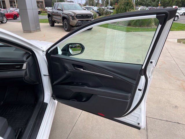Used 2026 Toyota Camry LE FWD image 33
