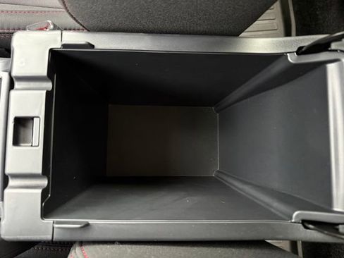 Used 2024 Subaru Impreza 2.0i Sport image 27