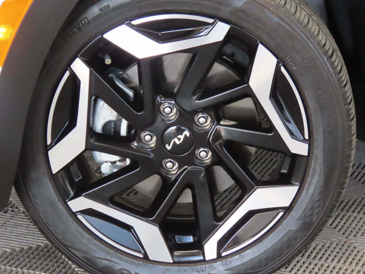 Used 2024 Kia Seltos SX AWD/4WD image 7