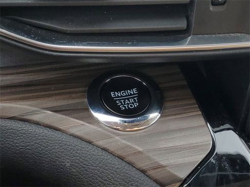 Certified 2022 Ford Explorer Limited w/ Limited Technology Package image 21