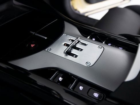 Used 2025 Ferrari Purosangue image 20