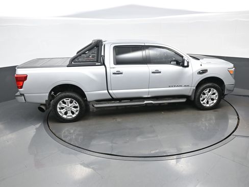 Used 2016 Nissan Titan SL image 42