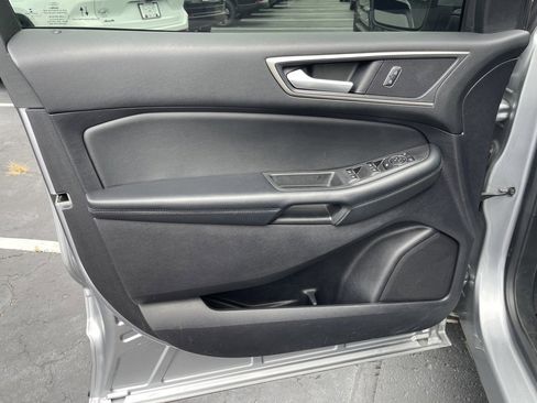 Used 2022 Ford Edge SEL image 21